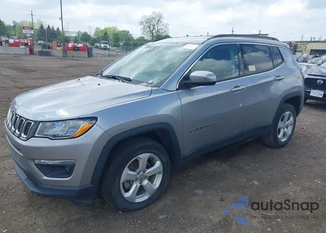 2018 Jeep Compass Latitude 4X4 z USA, uszkodzony, nr VIN 3C4NJDBB6JT349368